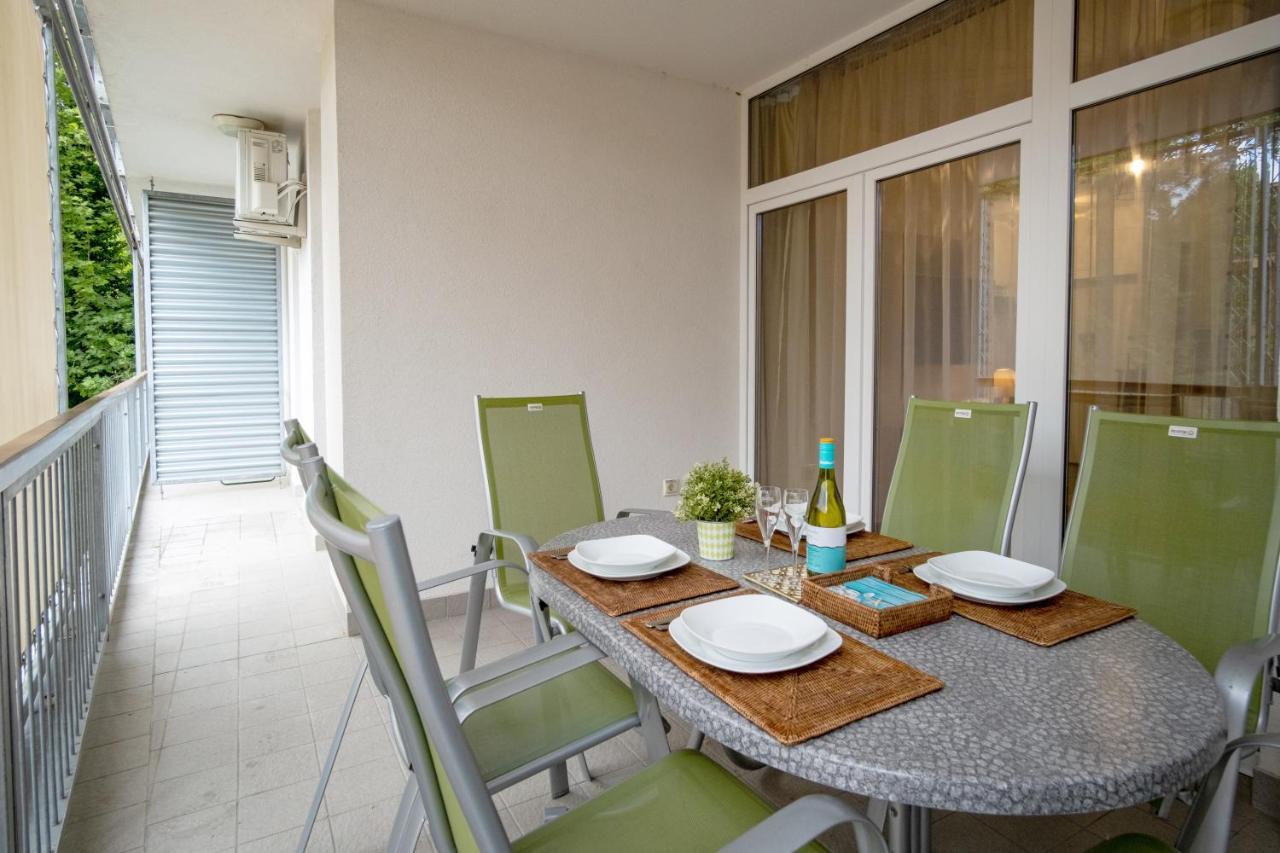 Mf Villa Azur Wellness Apartment Siófok Dış mekan fotoğraf