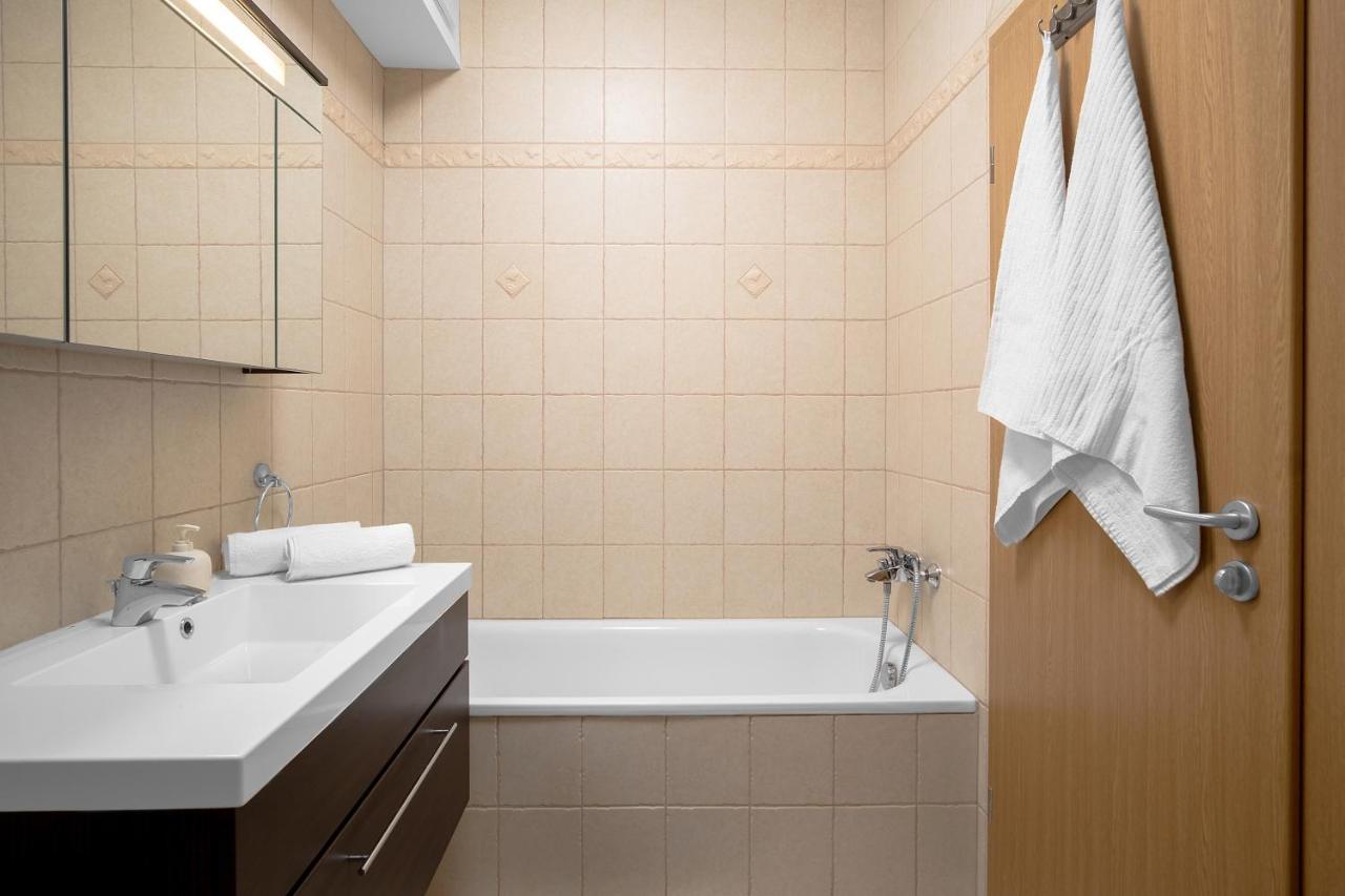 Mf Villa Azur Wellness Apartment Siófok Dış mekan fotoğraf